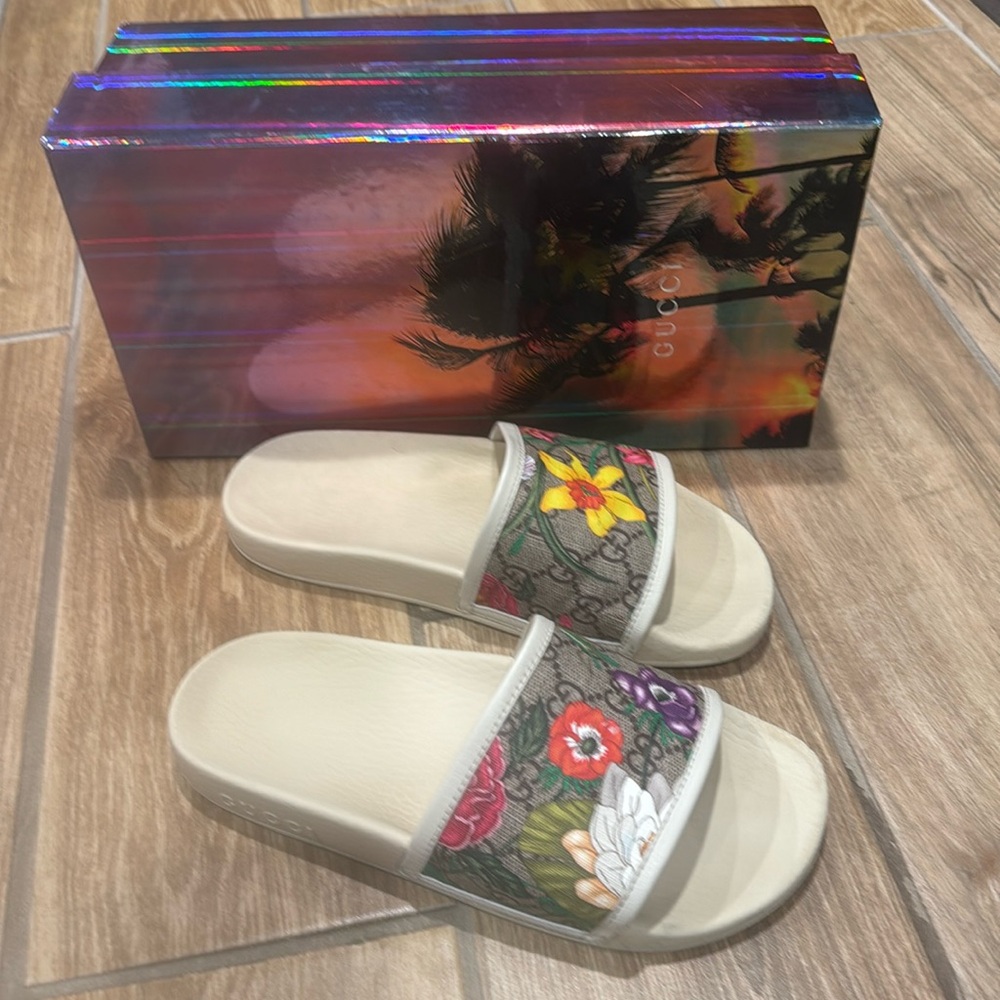 COPY - 💯 AUTHENTIC GUCCI - Pursuit flora slides - size 37
